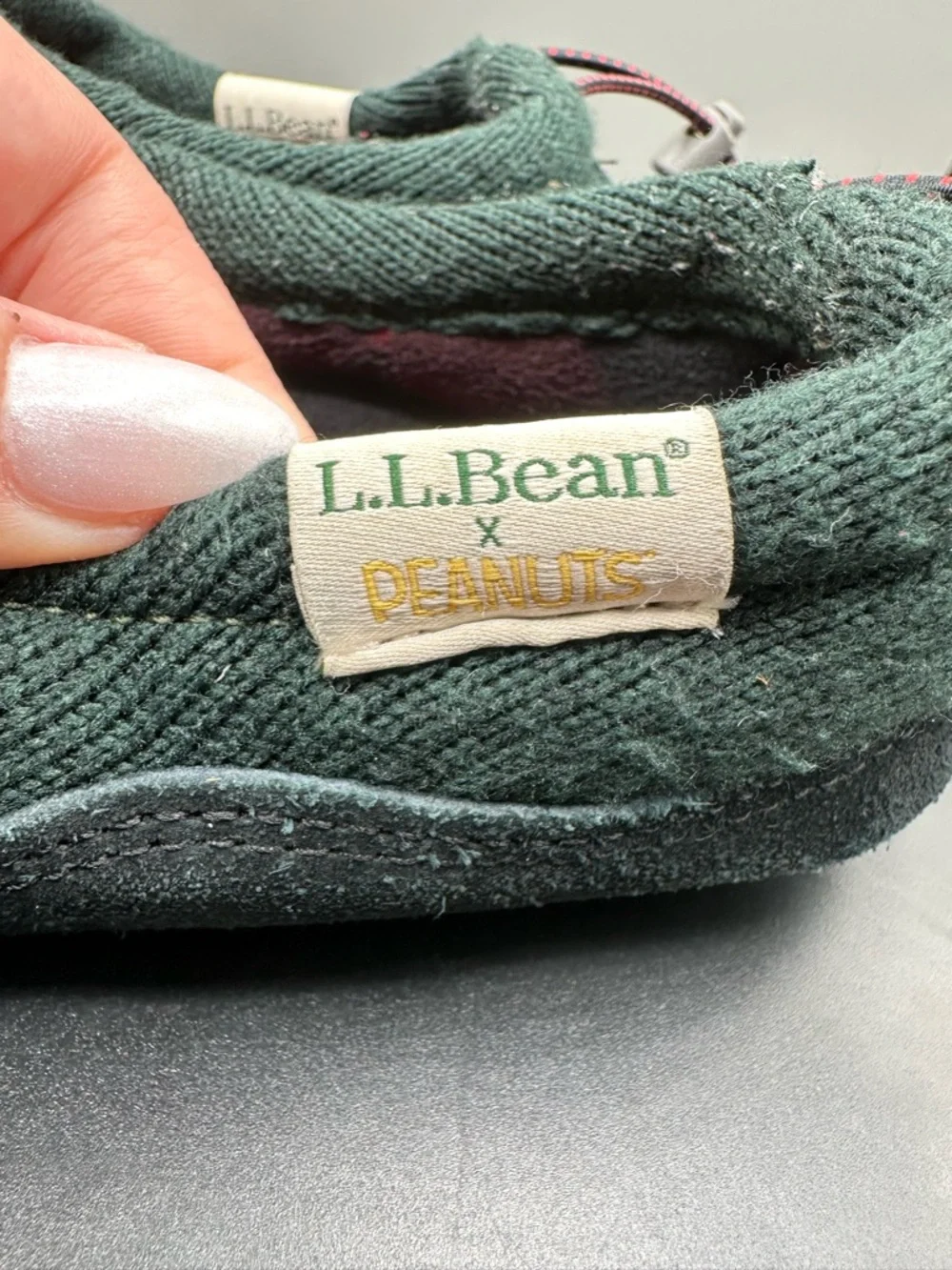 L.L. Bean X Peanuts Sweater Fleece Slippers Snoopy Happy Camper Kids’ 1/2 Green